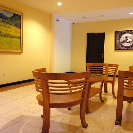 דנפסאר Hotel Intansari מראה חיצוני תמונה