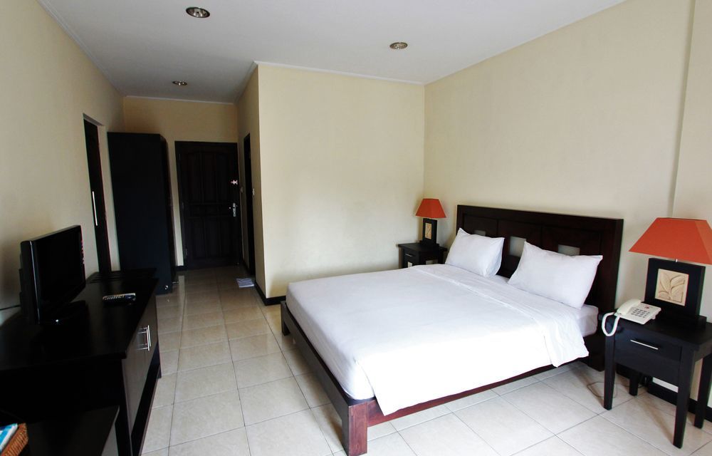 דנפסאר Hotel Intansari מראה חיצוני תמונה