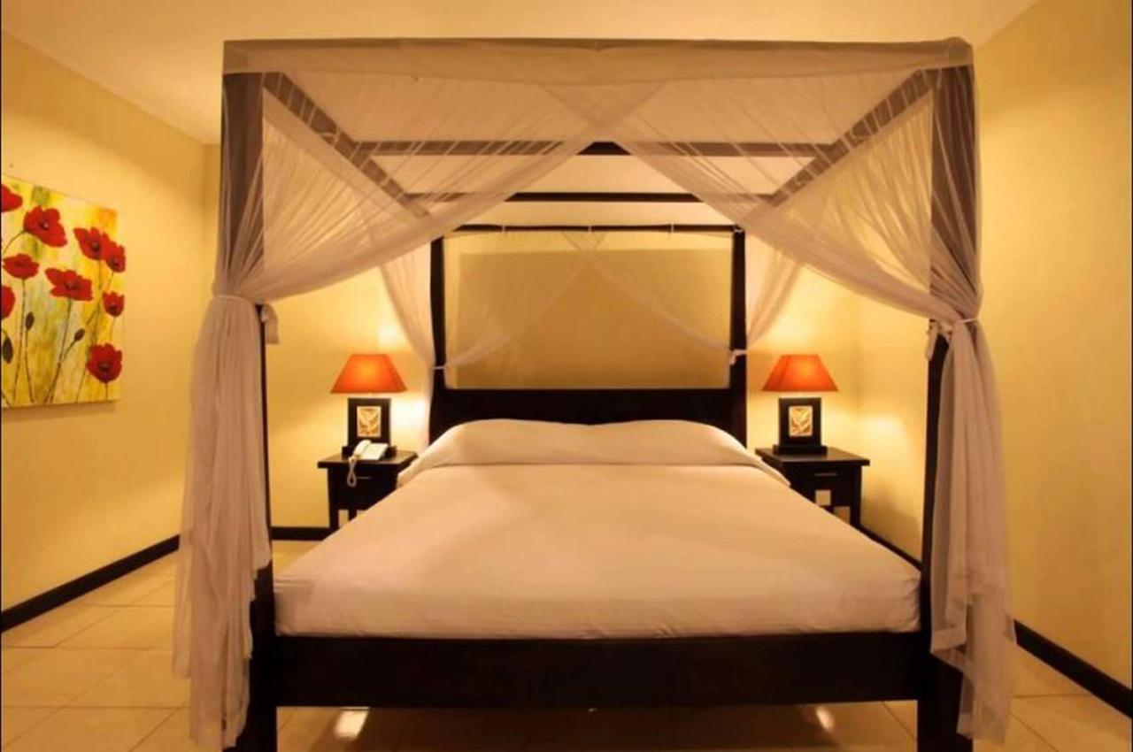דנפסאר Hotel Intansari מראה חיצוני תמונה
