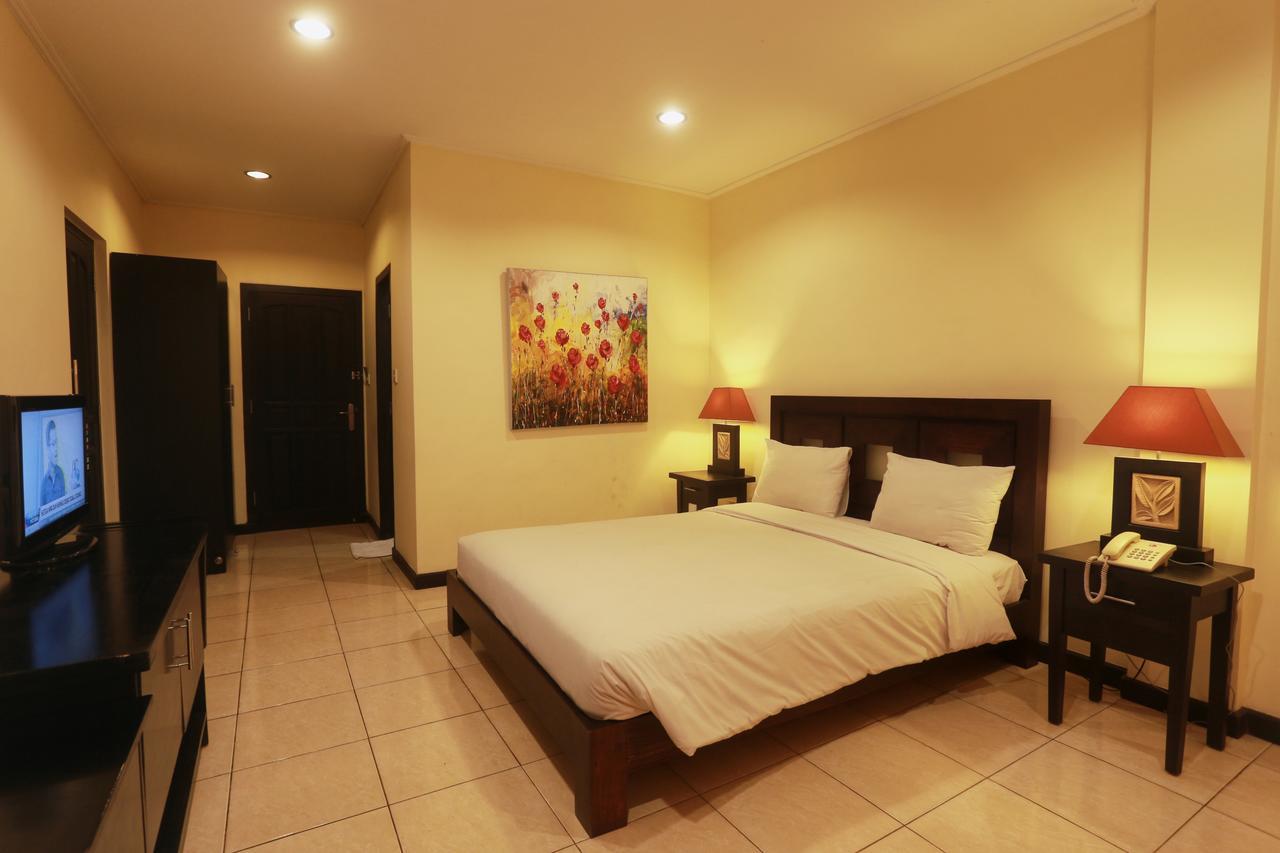 דנפסאר Hotel Intansari מראה חיצוני תמונה